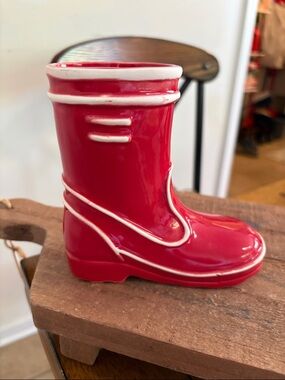 Vintage Red Kids Rain Boot with White Trim